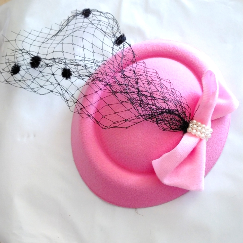 Just Listed Solid Pink Color Mesh Faux Pearl